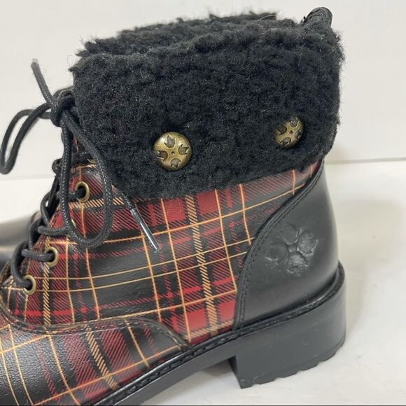 Patricia Nash Lia Cold Weather Booties Black and Red Plaid with Shearling Cuffs - Picture 3 of 15